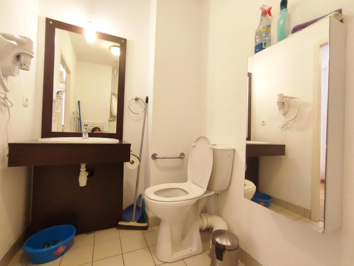 Pat 83, T2, Centre Luchon, Wifi, Casier A Skis, 4 Personnes Bagnères-de-Luchon Exterior foto